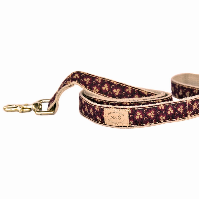 Maple Leaves Collar