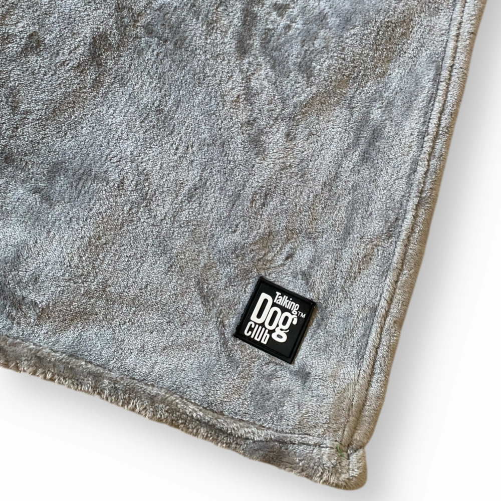 Talking Dog Club Fleece Blanket For Dogs (Silver Grey)